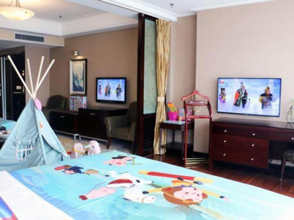 Qingdao Blue Horizon Hotel Laoshan Exterior photo