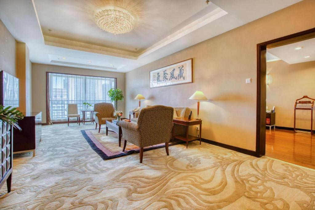 Qingdao Blue Horizon Hotel Laoshan Exterior photo